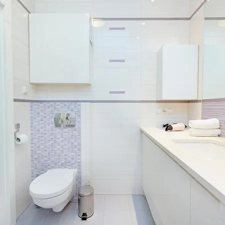 Marina Dla 6 Osób - Bezpłatny Parking - Dwie łazienki - Duży Taras - Ekspres - Better * Varsóvia