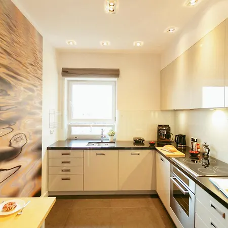 Marina Dla 6 Osób - Bezpłatny Parking - Dwie łazienki - Duży Taras - Ekspres - Better Apartamento