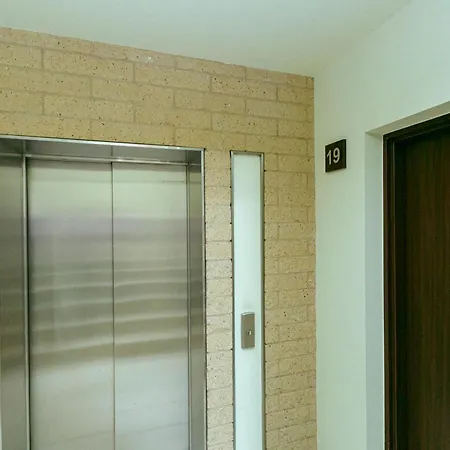 Marina Dla 6 Osob - Bezplatny Parking - Dwie Lazienki - Duzy Taras - Ekspres - Better وارسو