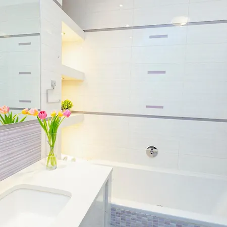 شقة Marina Dla 6 Osob - Bezplatny Parking - Dwie Lazienki - Duzy Taras - Ekspres - Better *