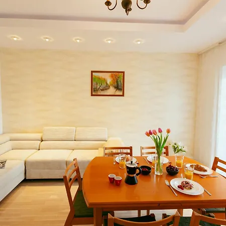 Marina Dla 6 Osob - Bezplatny Parking - Dwie Lazienki - Duzy Taras - Ekspres - Better * وارسو