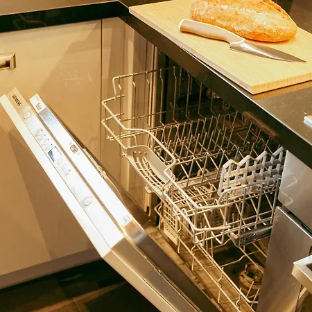 شقة Marina Dla 6 Osob - Bezplatny Parking - Dwie Lazienki - Duzy Taras - Ekspres - Better *