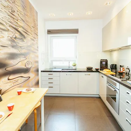 Apartmán Marina Dla 6 Osob - Bezplatny Parking - Dwie Lazienki - Duzy Taras - Ekspres - Better *
