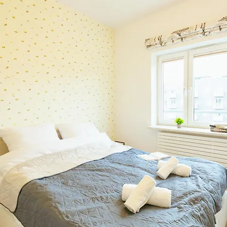 Apartmán Marina Dla 6 Osob - Bezplatny Parking - Dwie Lazienki - Duzy Taras - Ekspres - Better Varšava