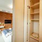 Marina Dla 6 Osob - Bezplatny Parking - Dwie Lazienki - Duzy Taras - Ekspres - Better דירה *